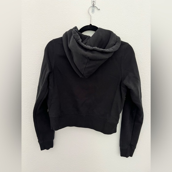 Women’s Cropped zip up hoodie Size Medium - Picture 6 of 7